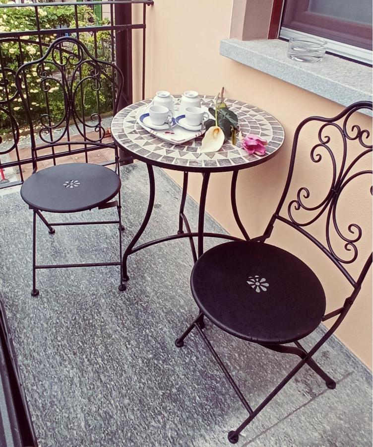 Il Cortiletto Apartment Verduno Bagian luar foto