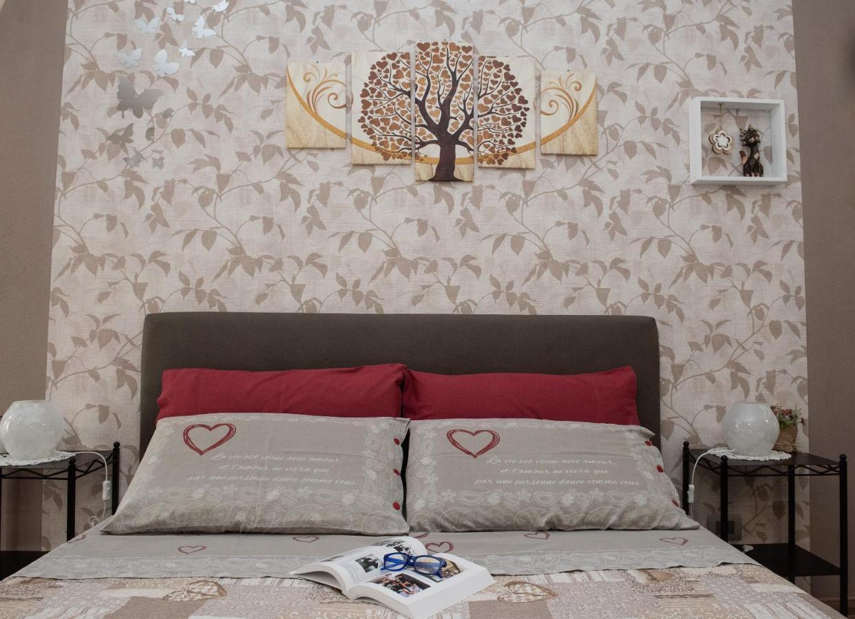 Il Cortiletto Apartment Verduno Bagian luar foto