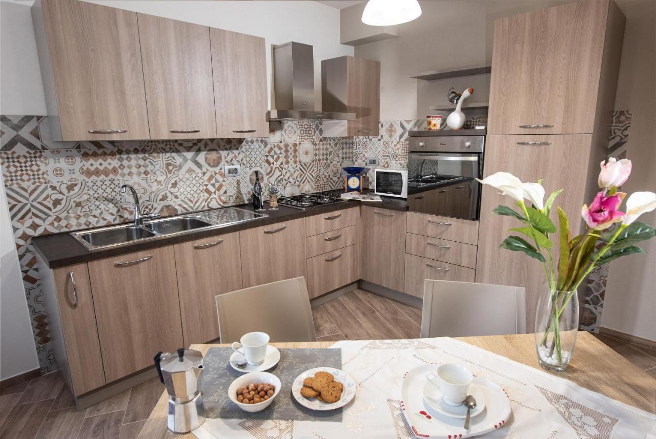 Il Cortiletto Apartment Verduno Bagian luar foto