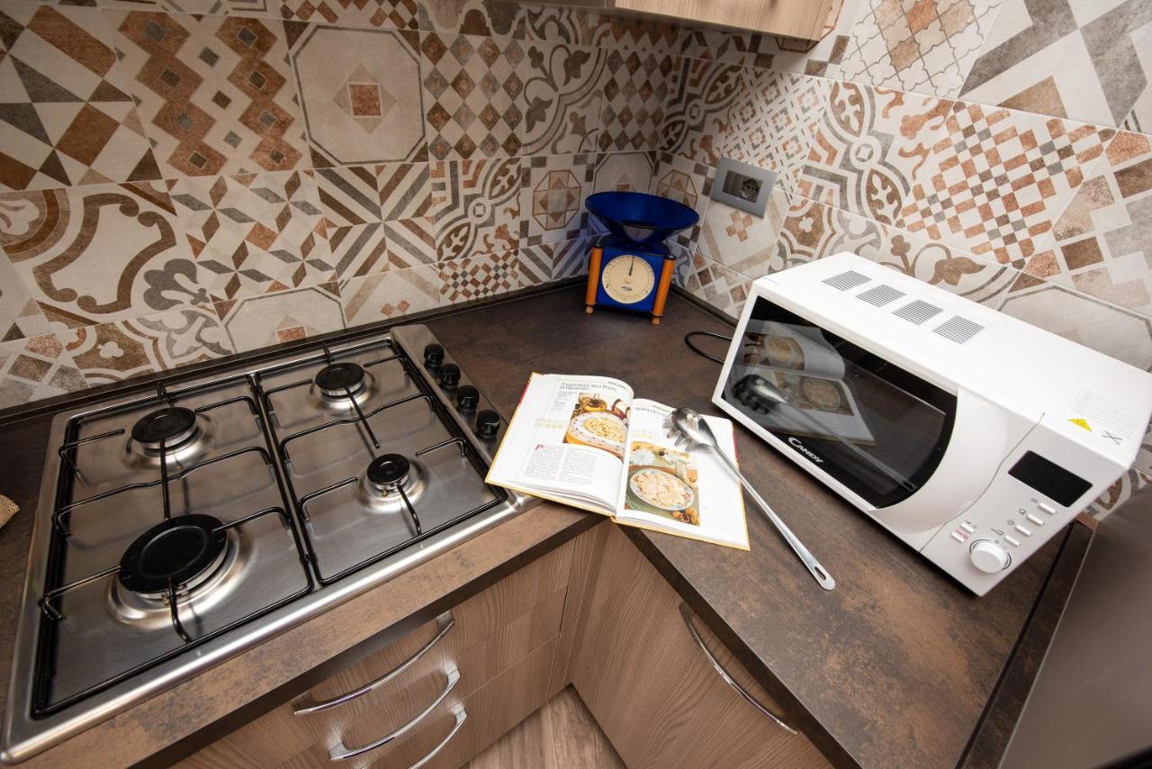 Il Cortiletto Apartment Verduno Bagian luar foto